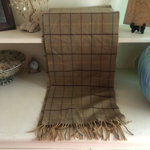 BURBERRY of London Cashmere Winter Scarf - Picture 5 of 11